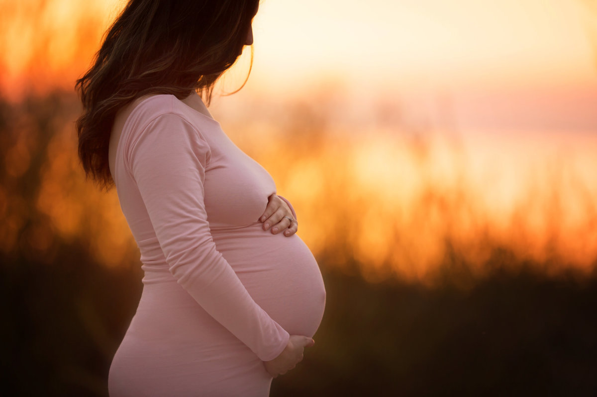 Traverse City,Michigan-Maternity-Photographer-4